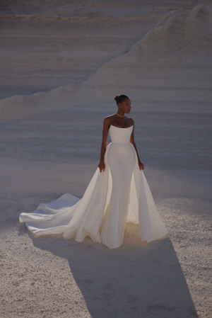 Top Wedding Dresses for Minimalist Brides Who Love Clean Lines