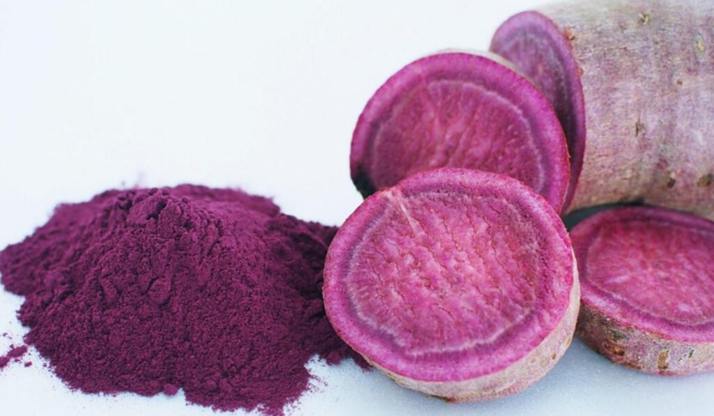 what does ube taste like