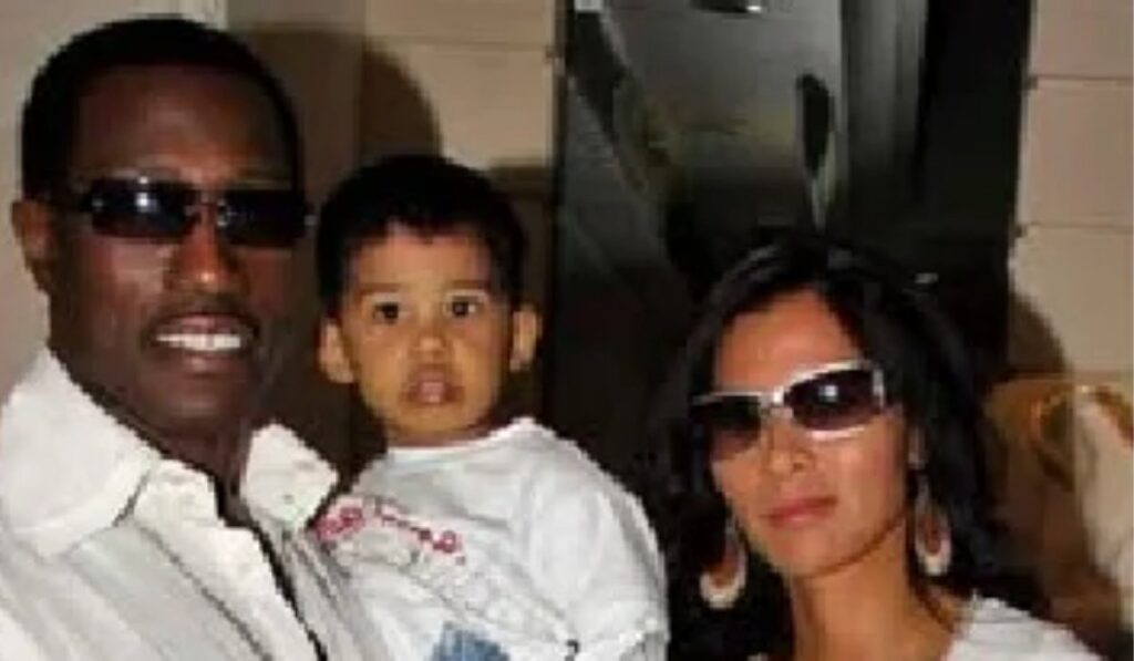 Akhenaten Kihwa-T Snipes