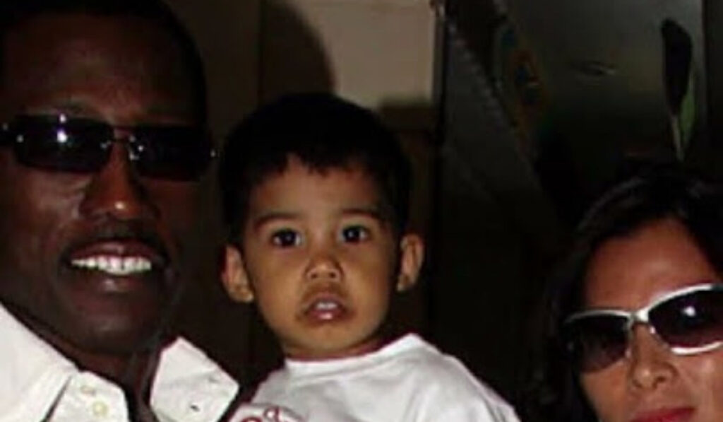 Akhenaten Kihwa-T Snipes