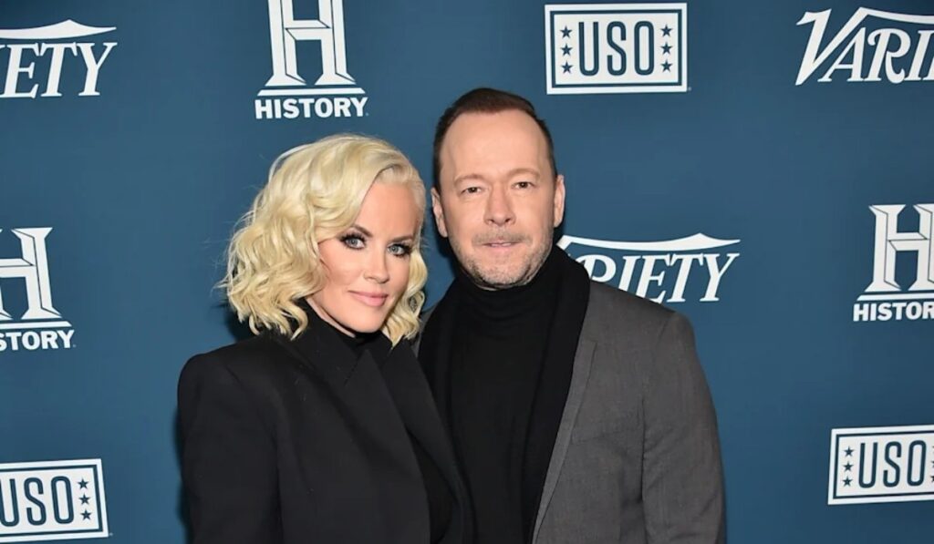 donnie wahlberg wife